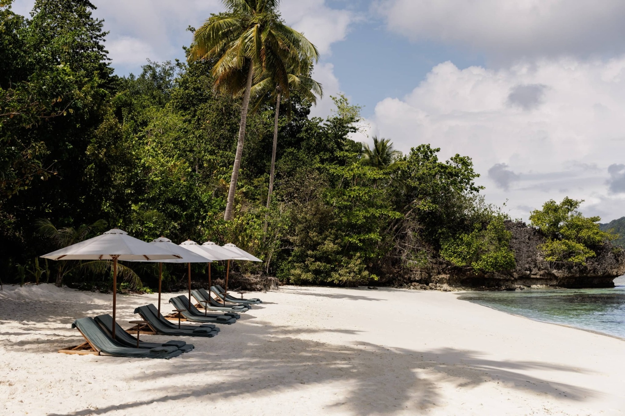 Beach Day | The Yacht by Komodo Boat Tour